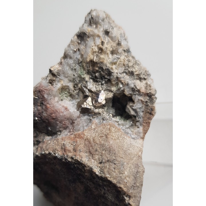 Krystaliczny arsenopiryt z Czarnowa k. Kamiennej Góry