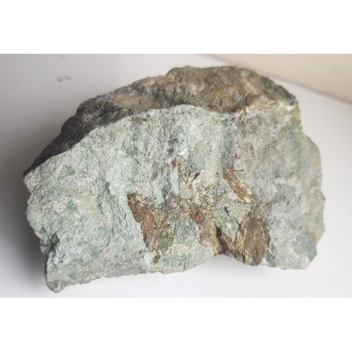 Kryształy lellingitu/arsenopirytu ze Złotego Stoku