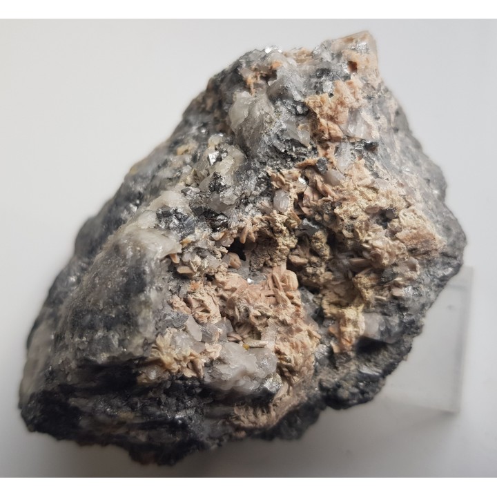 Żyła rudna z kryształami arsenopirytu oraz ankerytu z Radzimowic