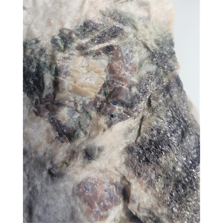 Pegmatoid z szafirem ze Złotego Stoku