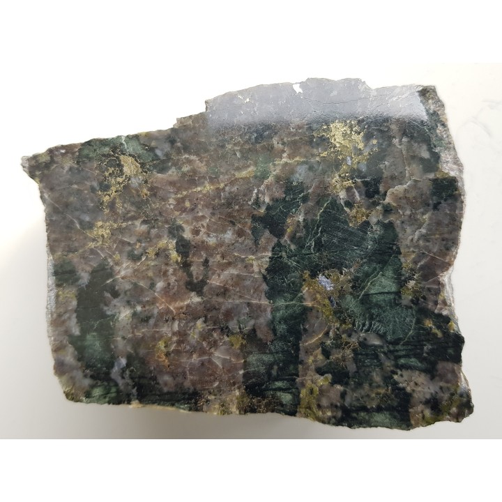 Skapolit, chalkopiryt i molibdenit w skarnie ze Svappavaary, Norrbotten (Szwecja)