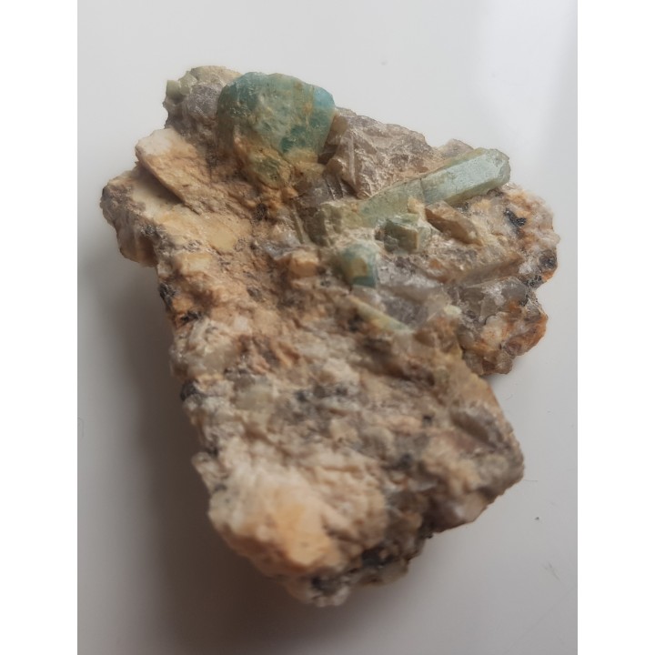 Akwamaryn z Ptasich Gniazd k. Szklarskiej Poręby