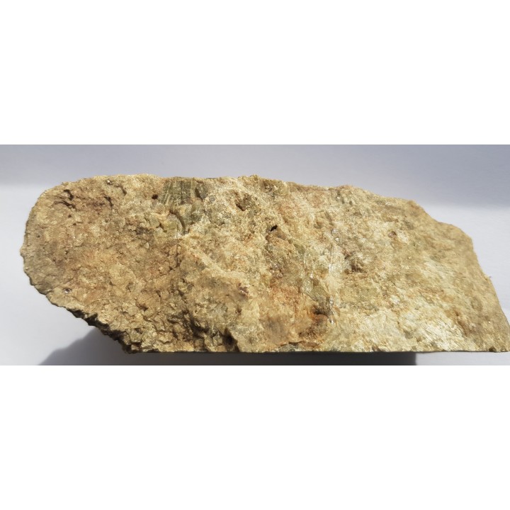 Krystaliczny, zielony wezuwian z Jordanowa Śląskiego