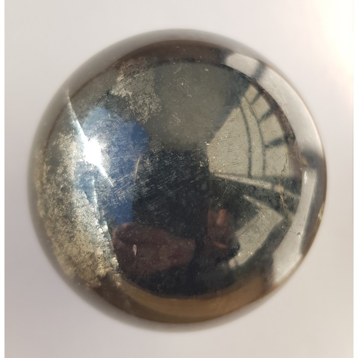 Czarna kula z kruszcami z Miedzianki k. Janowic Wlk.