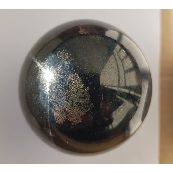 Czarna kula z kruszcami z Miedzianki k. Janowic Wlk.