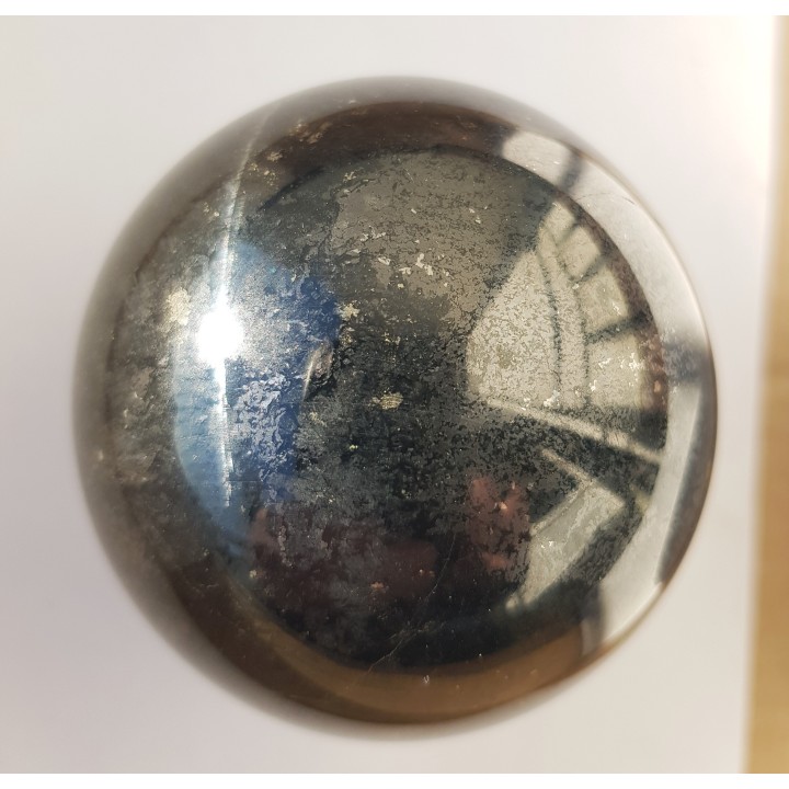 Czarna kula z kruszcami z Miedzianki k. Janowic Wlk.