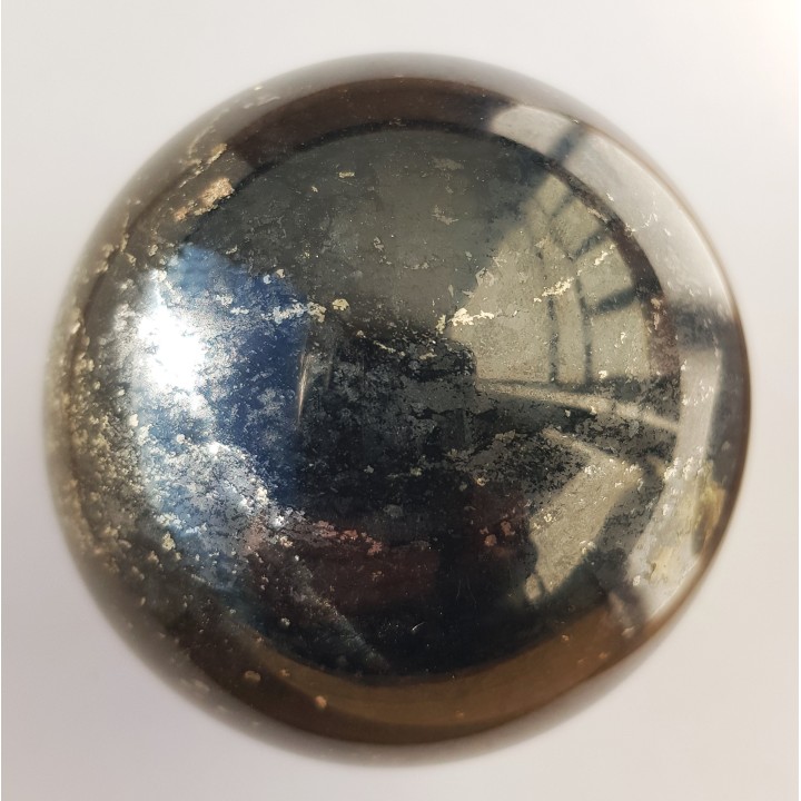 Czarna kula z kruszcami z Miedzianki k. Janowic Wlk.