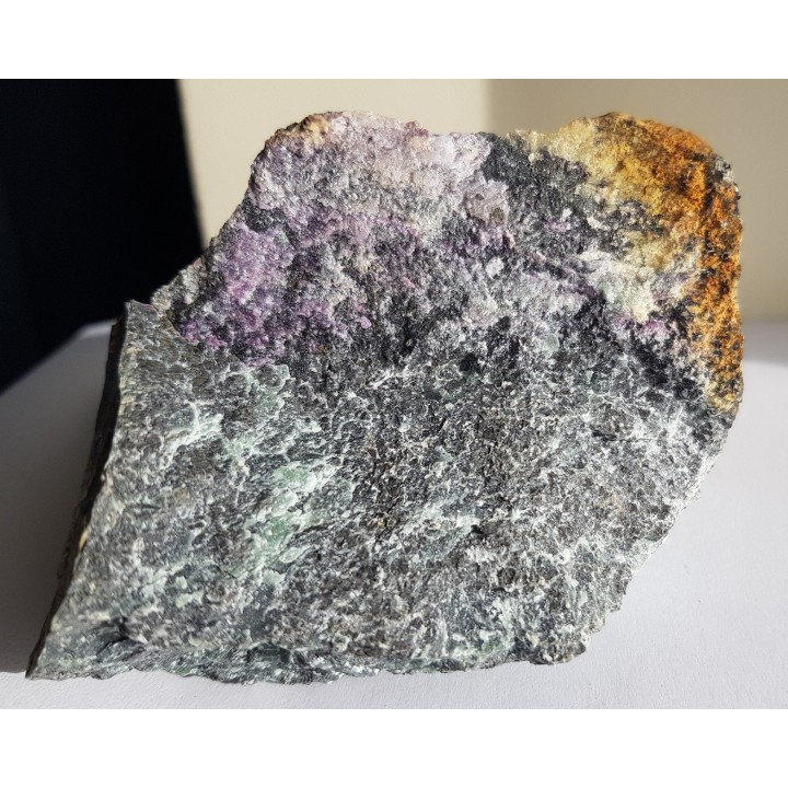 Amesyt chromowy z Tąpadeł k. Sobótki