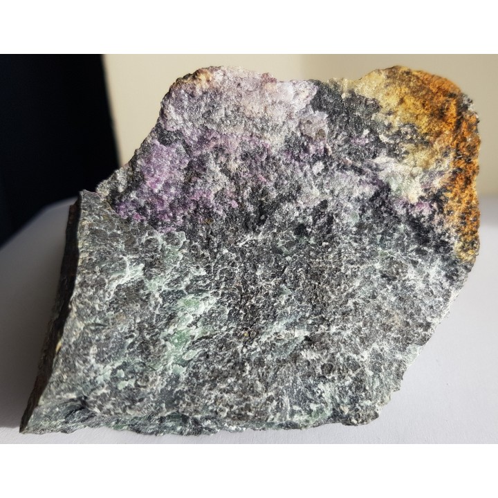 Amesyt chromowy z Tąpadeł k. Sobótki