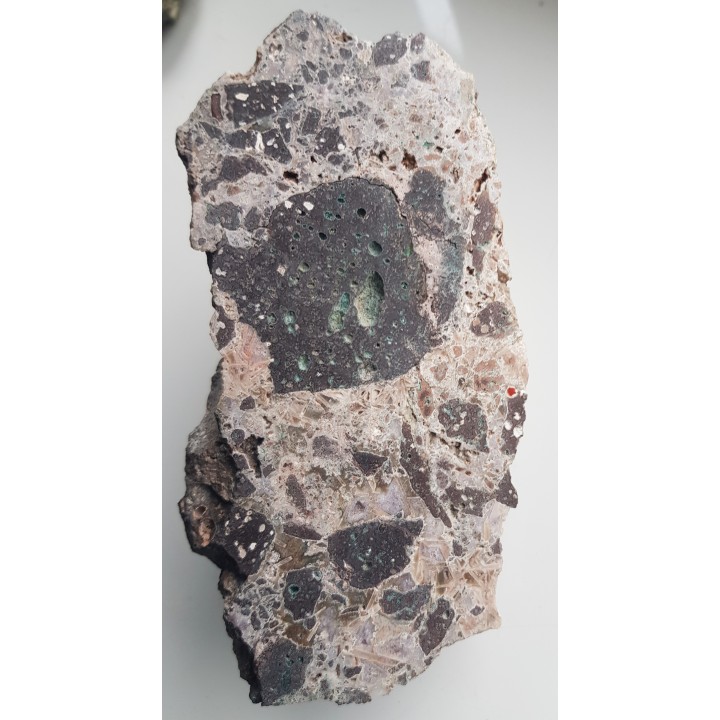 Brekcja melafirów spojona krzemionką z Sokołowca w G. Kaczawskich