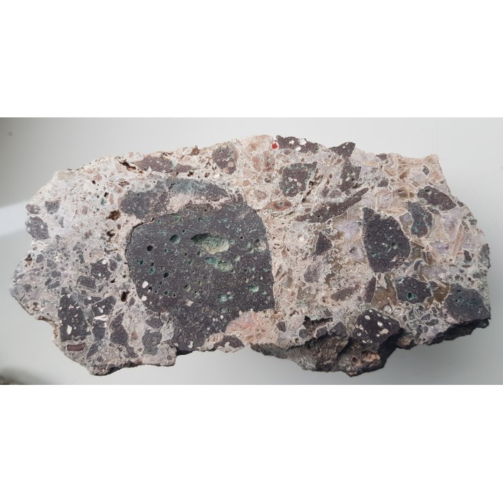 Brekcja melafirów spojona krzemionką z Sokołowca w G. Kaczawskich