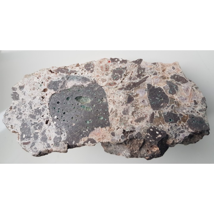 Brekcja melafirów spojona krzemionką z Sokołowca w G. Kaczawskich