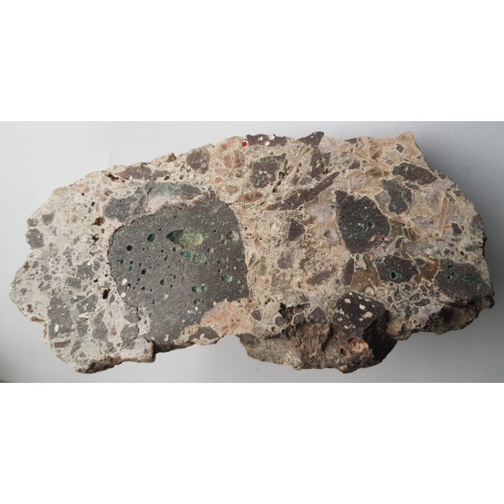 Brekcja melafirów spojona krzemionką z Sokołowca w G. Kaczawskich