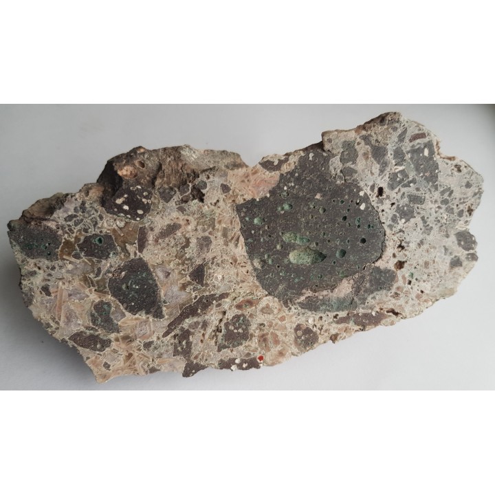 Brekcja melafirów spojona krzemionką z Sokołowca w G. Kaczawskich