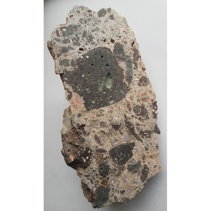 Brekcja melafirów spojona krzemionką z Sokołowca w G. Kaczawskich