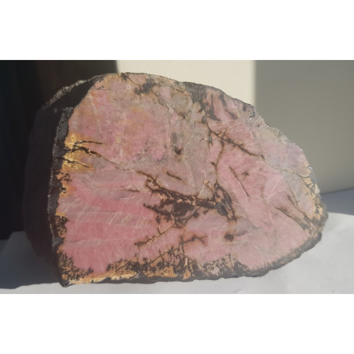 Rodonit ze złoża Dadu w Carlibaba, Bukowina, Rumunia