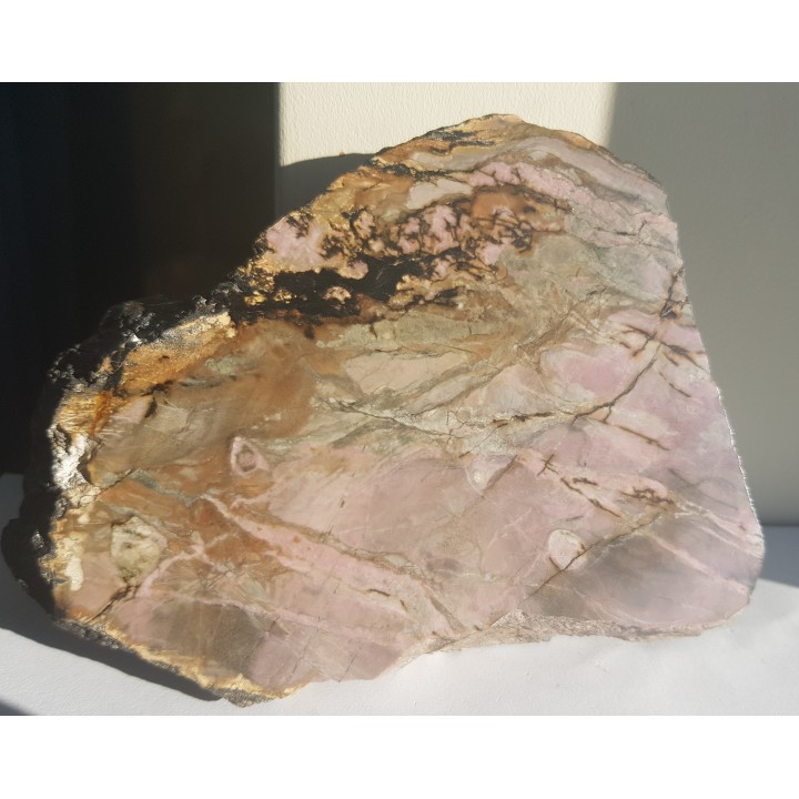 Rodonit ze złoża Dadu w Carlibaba, Bukowina, Rumunia