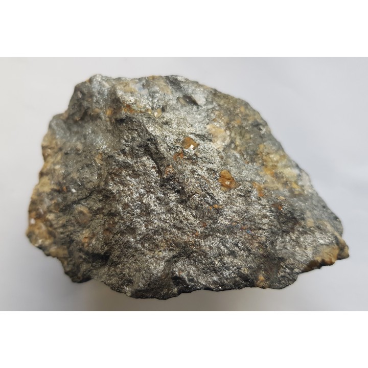 Okaz masywnego tetraedrytu z wrostkami syderytu z Rożnawy (Słowacja)