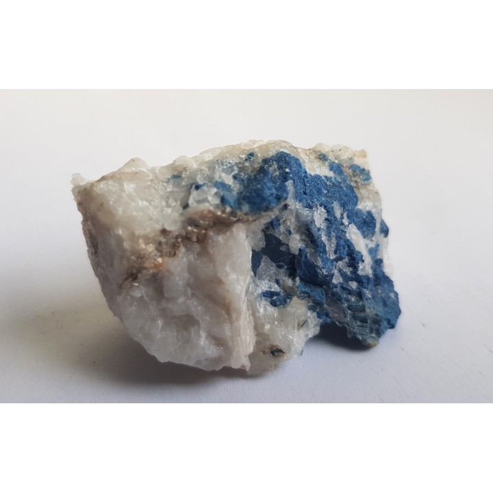 Lazulit w kwarcu z Kostolanów pod Tribecem (Słowacja)