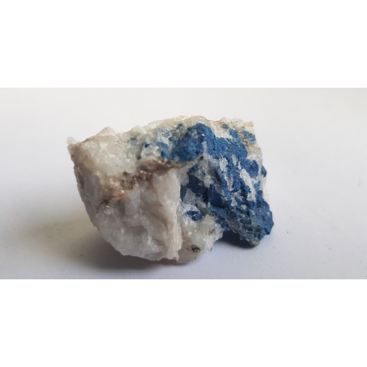 Lazulit w kwarcu z Kostolanów pod Tribecem (Słowacja)