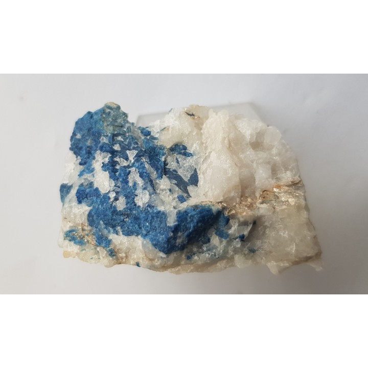 Lazulit w kwarcu z Kostolanów pod Tribecem (Słowacja)