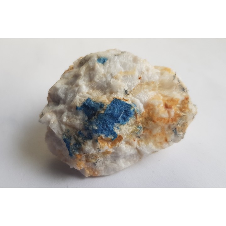 Lazulit w kwarcu z Kostolanów pod Tribecem (Słowacja)