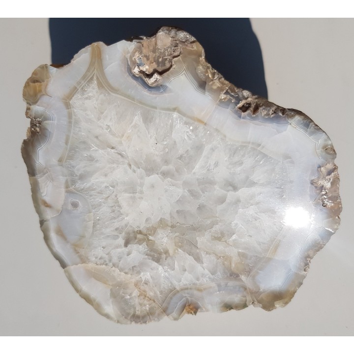 Biały agat "rzeczny" z Bobru w Sudetach (river agate)