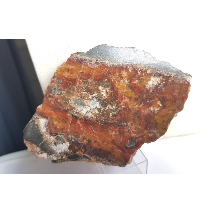 Jaspis w trachybazalcie z Borówna