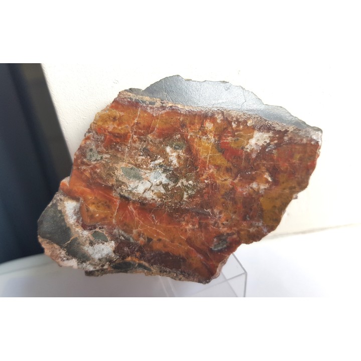 Jaspis w trachybazalcie z Borówna