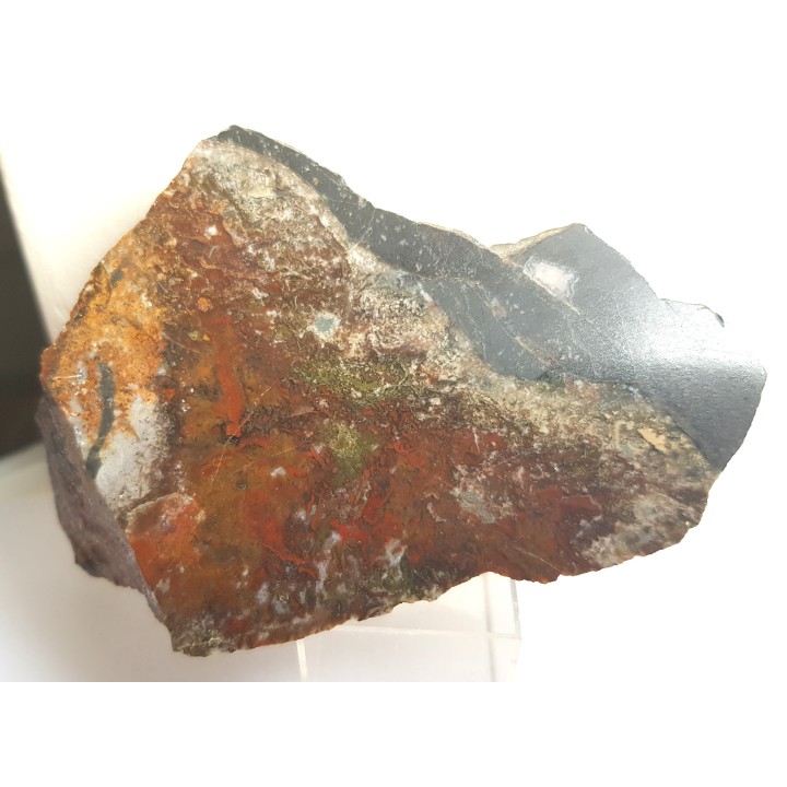 Jaspis w trachybazalcie z Borówna