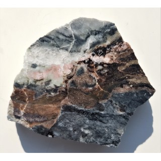 Skarn z różowym zoistytem z Łażan k. Żarowa