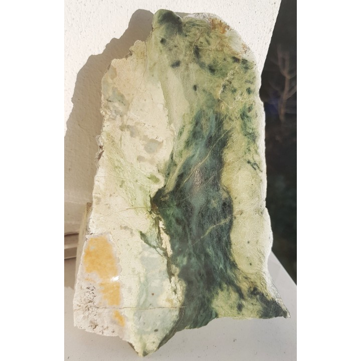 Nefryt na kontakcie z rodingitem z Jordanowa Śląskiego