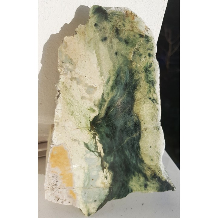 Nefryt na kontakcie z rodingitem z Jordanowa Śląskiego