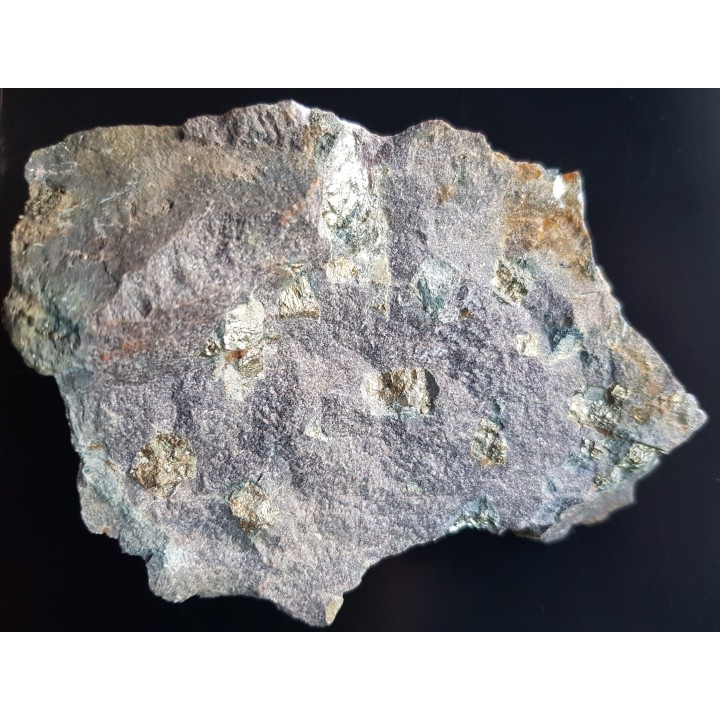 Piryty w hornfelsie z Rędzin