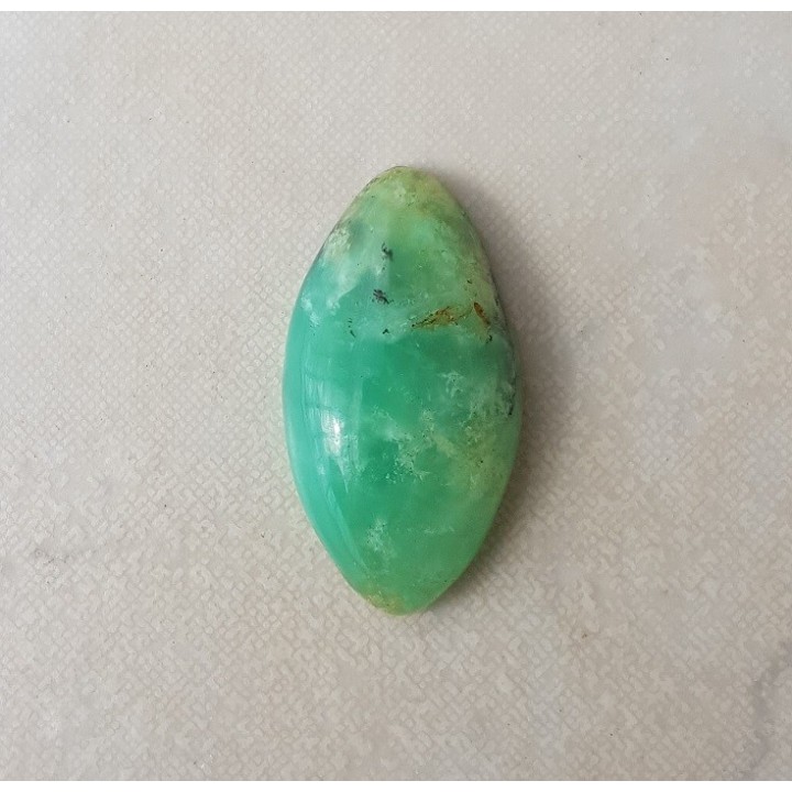 Kaboszon o kształcie fantazyjnym z chryzoprazu