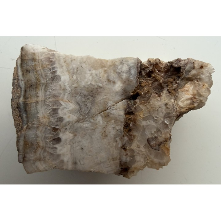 Żyła kwarcowo-ametystowo-chalcedonowa z Miedzianki k. Janowic Wlk.