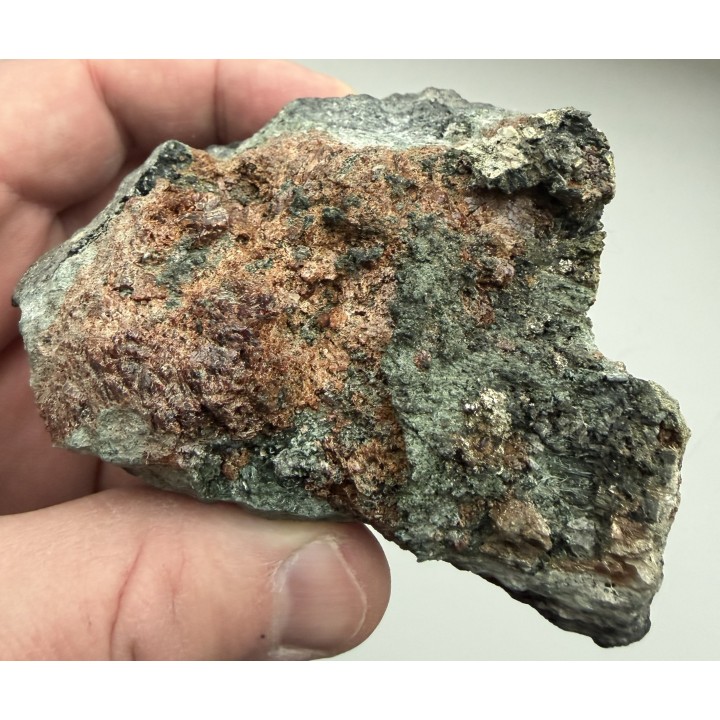 Granat, amfibole, epidot i piryt z Kowar