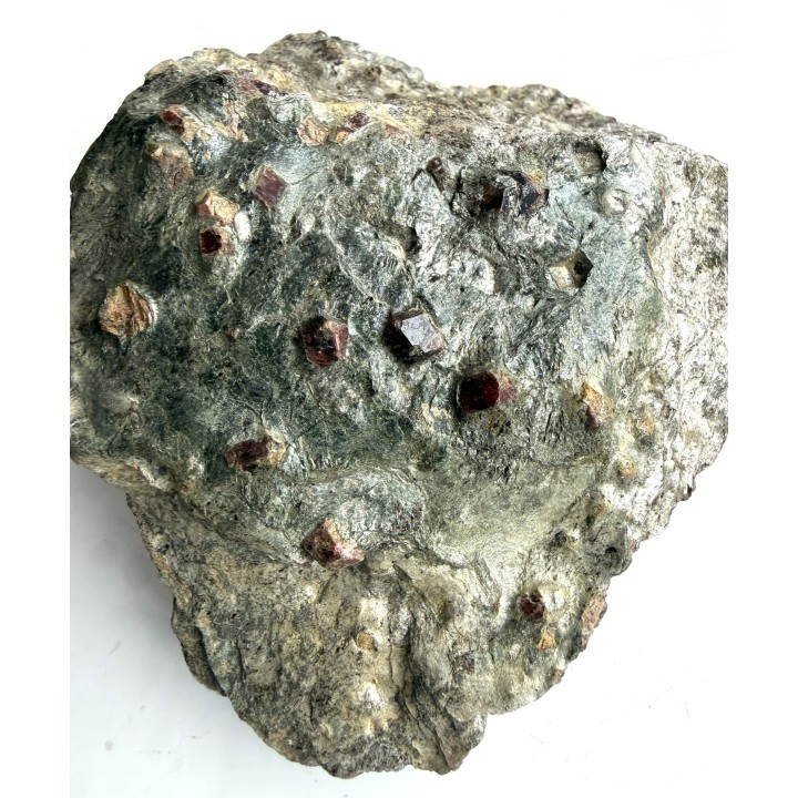 Granaty w łupku łyszczykowym z Krobicy