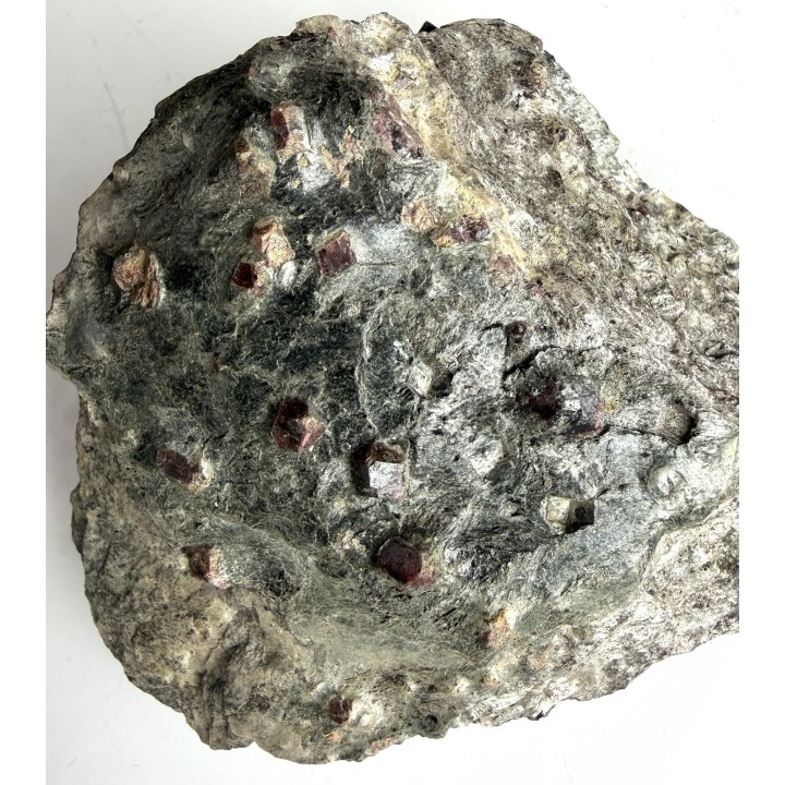 Granaty w łupku łyszczykowym z Krobicy