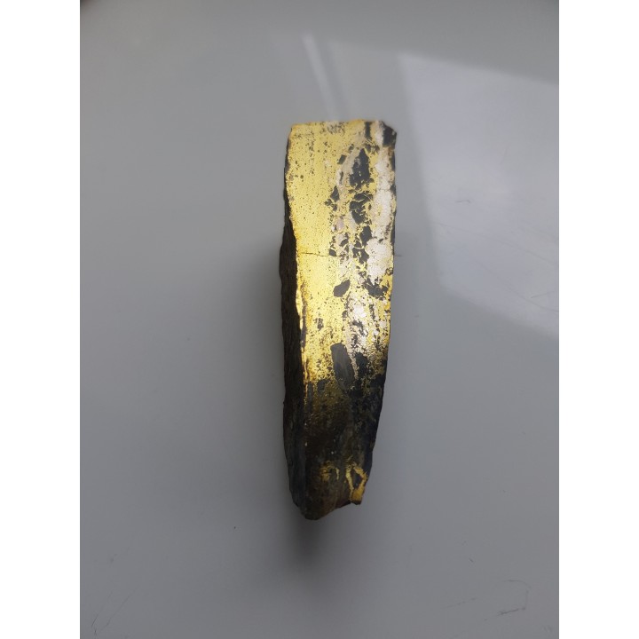 Polerowany fragment żyły kruszcowej z Miedzianki sudeckiej