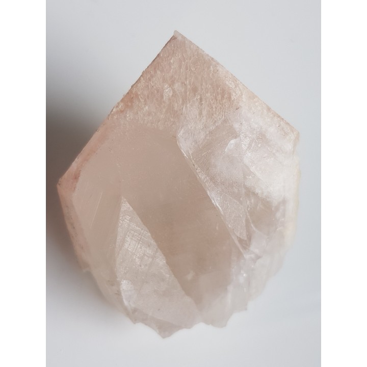 Kryształ kwarcu różowego z Izerskich Garbów