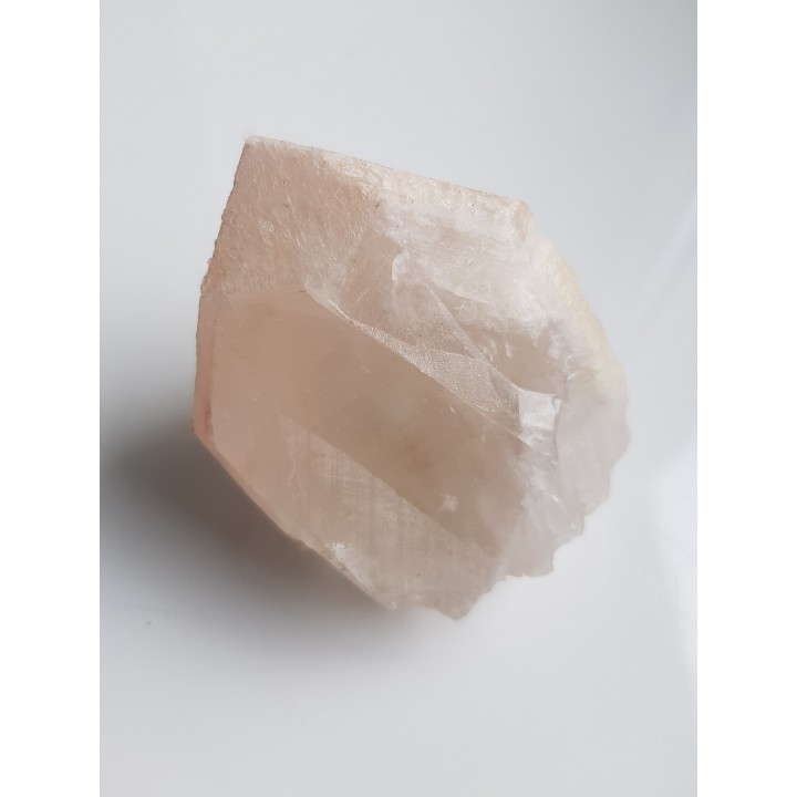 Kryształ kwarcu różowego z Izerskich Garbów