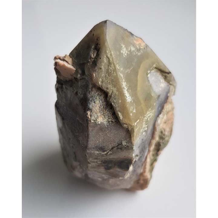 Wyjątkowy kwarc z zielonym zakończeniem