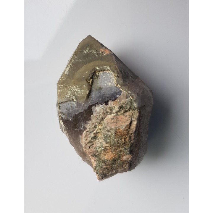 Wyjątkowy kwarc z zielonym zakończeniem