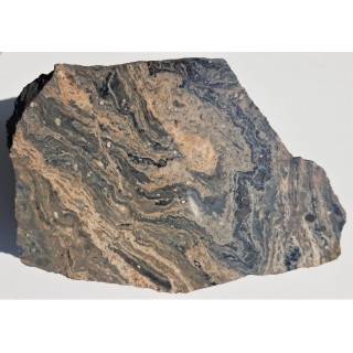 Polerowany okaz ignimbrytu z Wałbrzycha