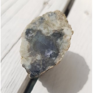 Kordieryt w pegmatycie z Zagórza Śląskiego