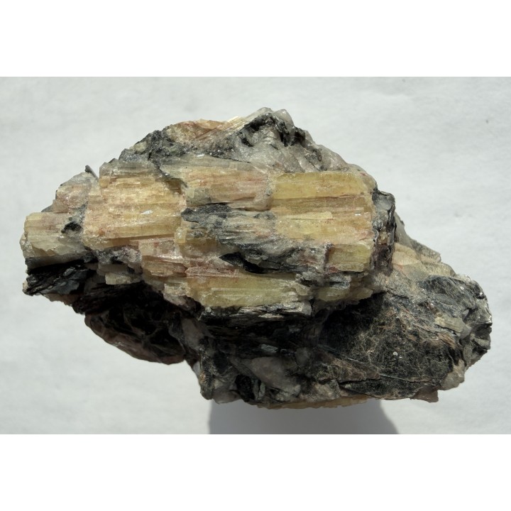 Topaz (pyknit) w grejzenie z Altenbergu (Góry Kruszcowe, Niemcy)