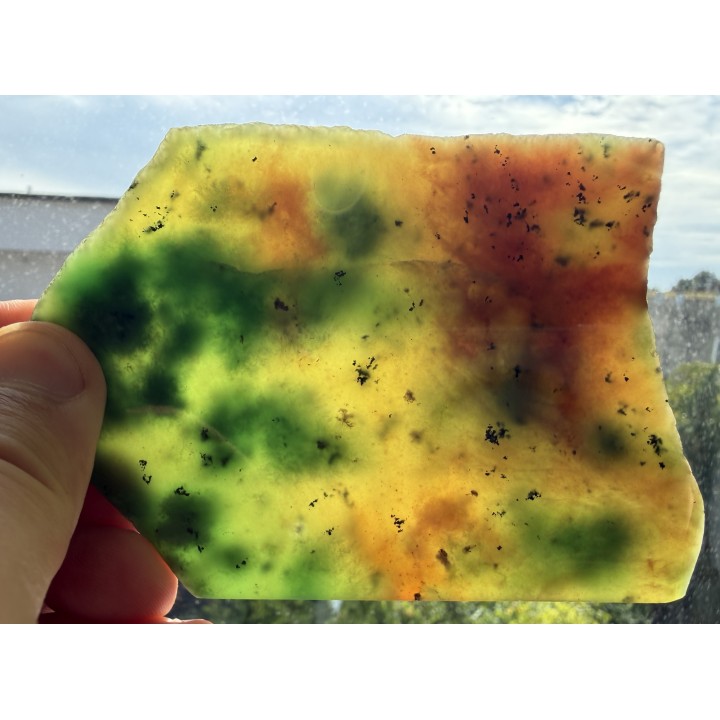 Jubilerski hydrogrossular/idokraz z Pakistanu