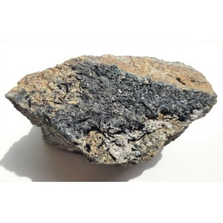 Turmalin i tytanit w granitoidzie strefy Niemczy