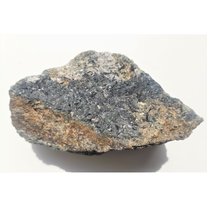 Turmalin i tytanit w granitoidzie strefy Niemczy